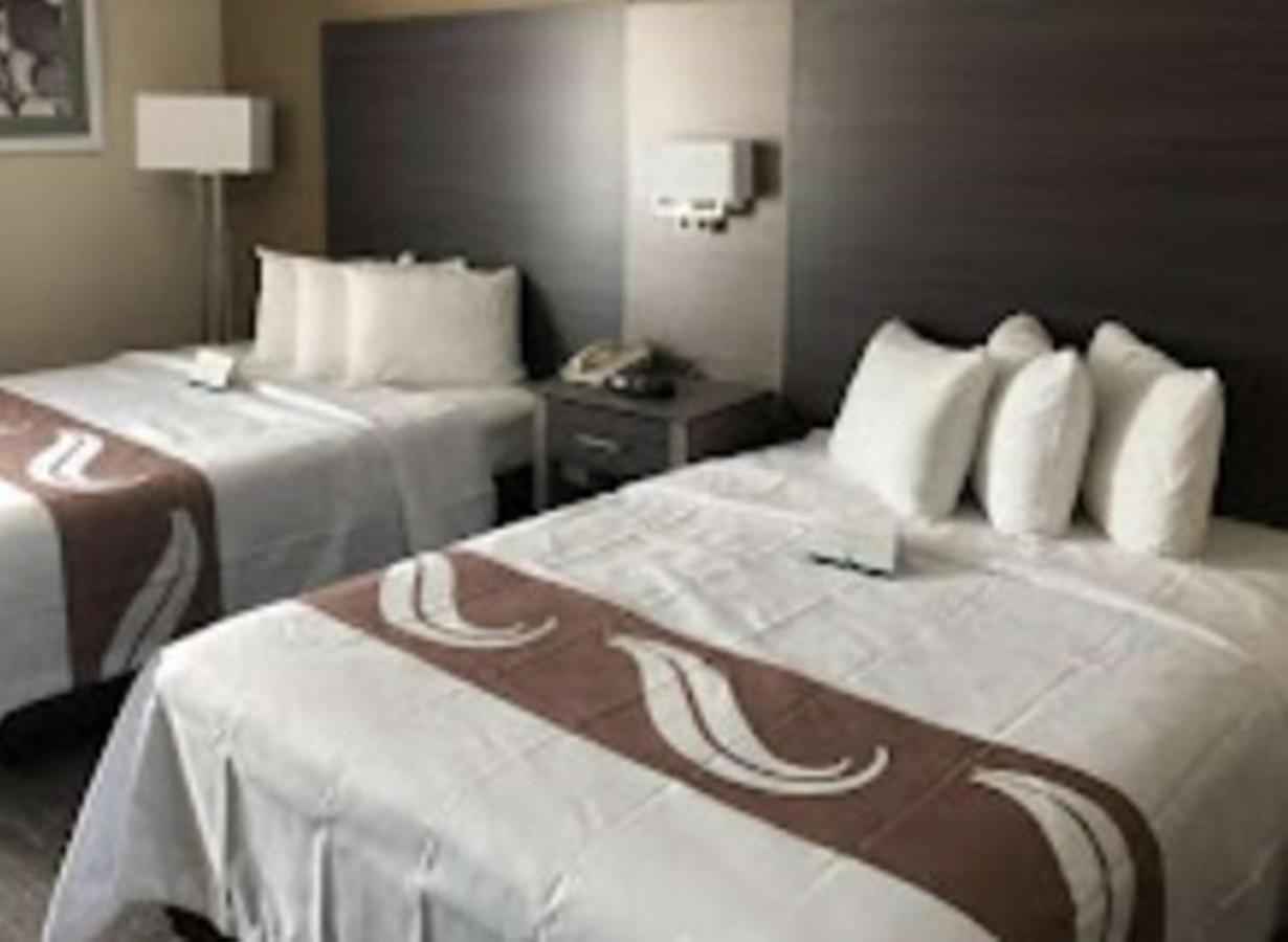 Quality Inn & Suites Roanoke - Fort Worth North Kültér fotó