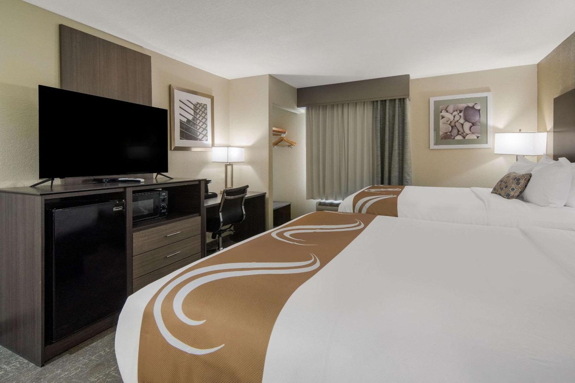 Quality Inn & Suites Roanoke - Fort Worth North Kültér fotó