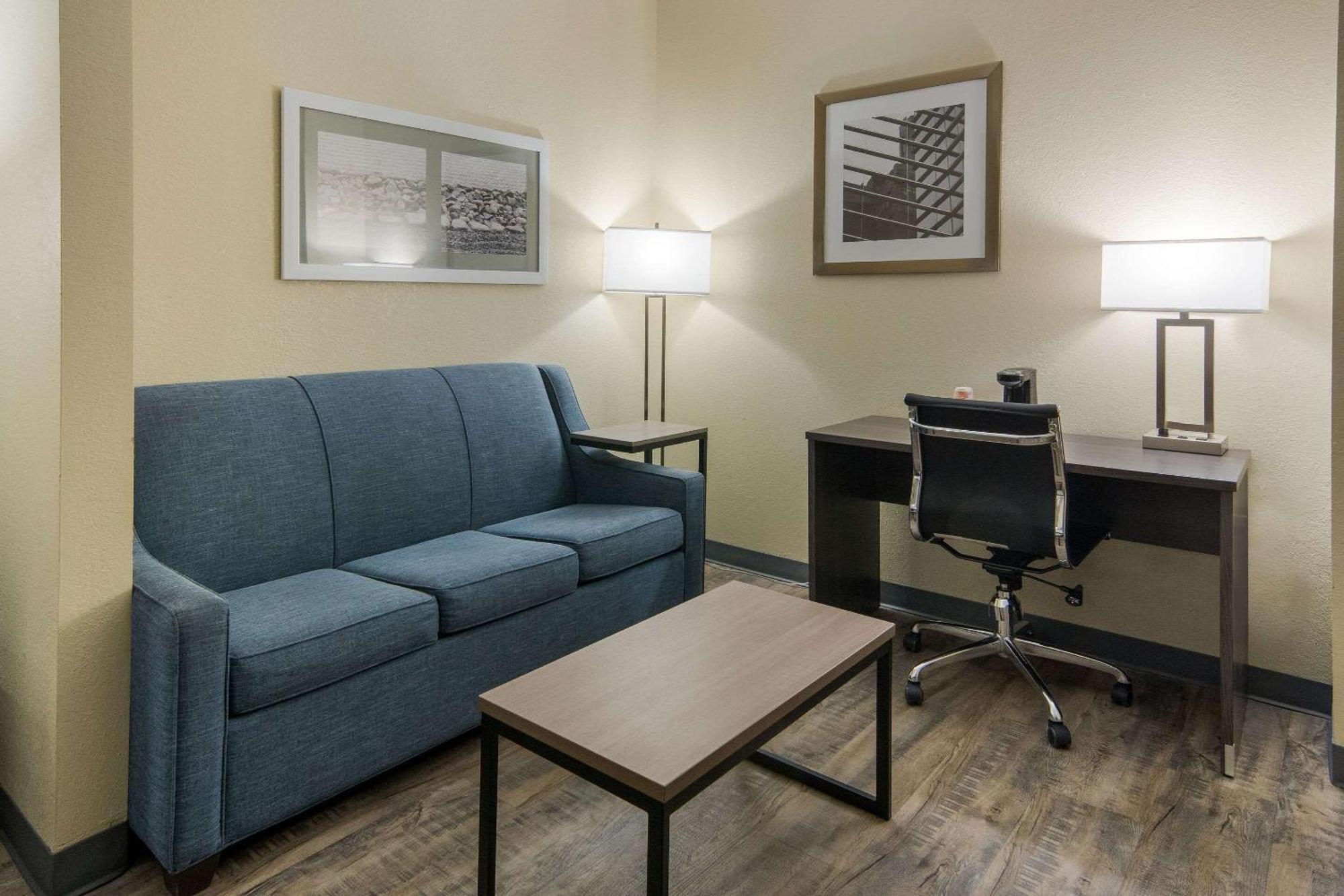 Quality Inn & Suites Roanoke - Fort Worth North Kültér fotó
