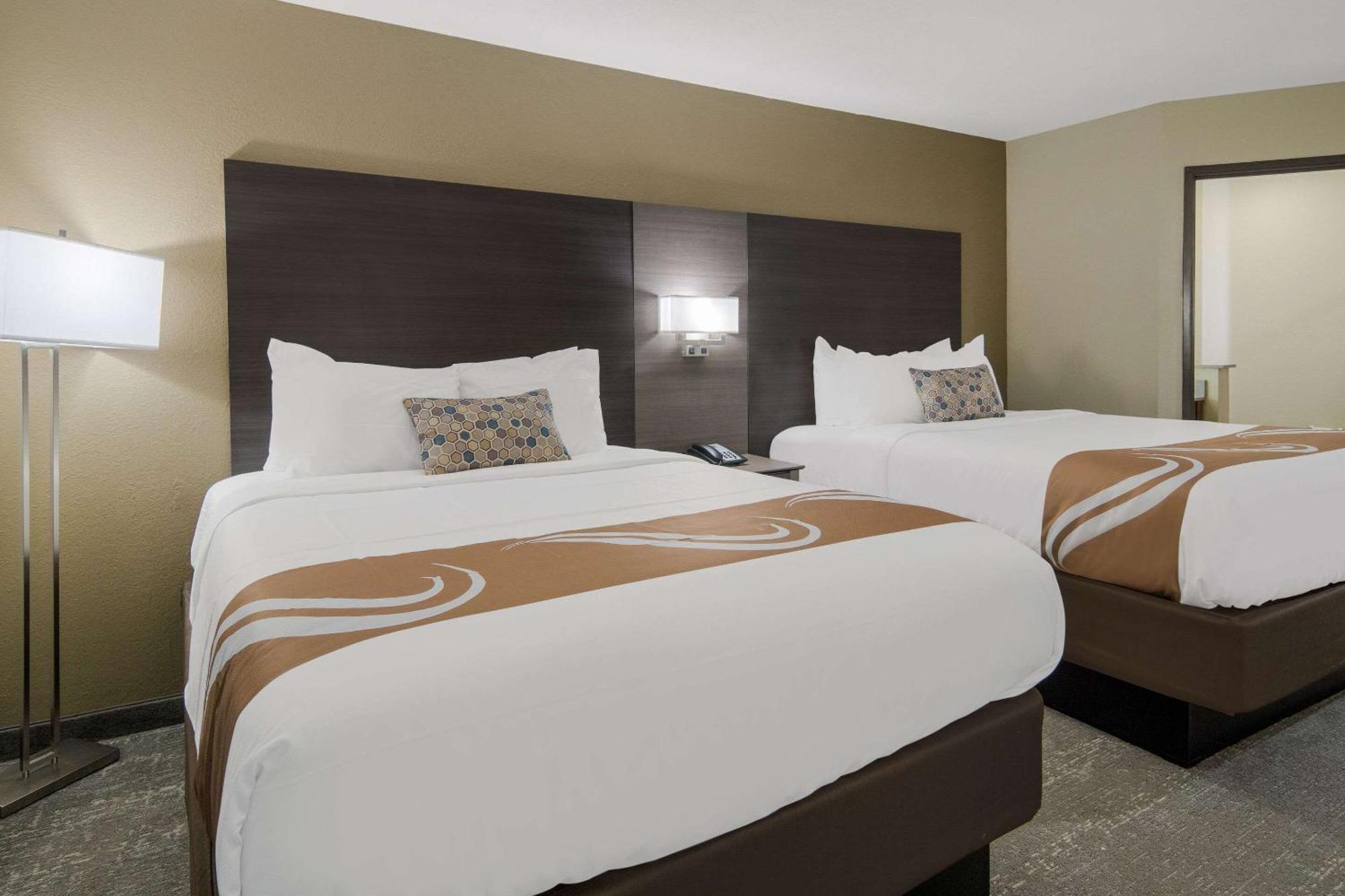 Quality Inn & Suites Roanoke - Fort Worth North Kültér fotó