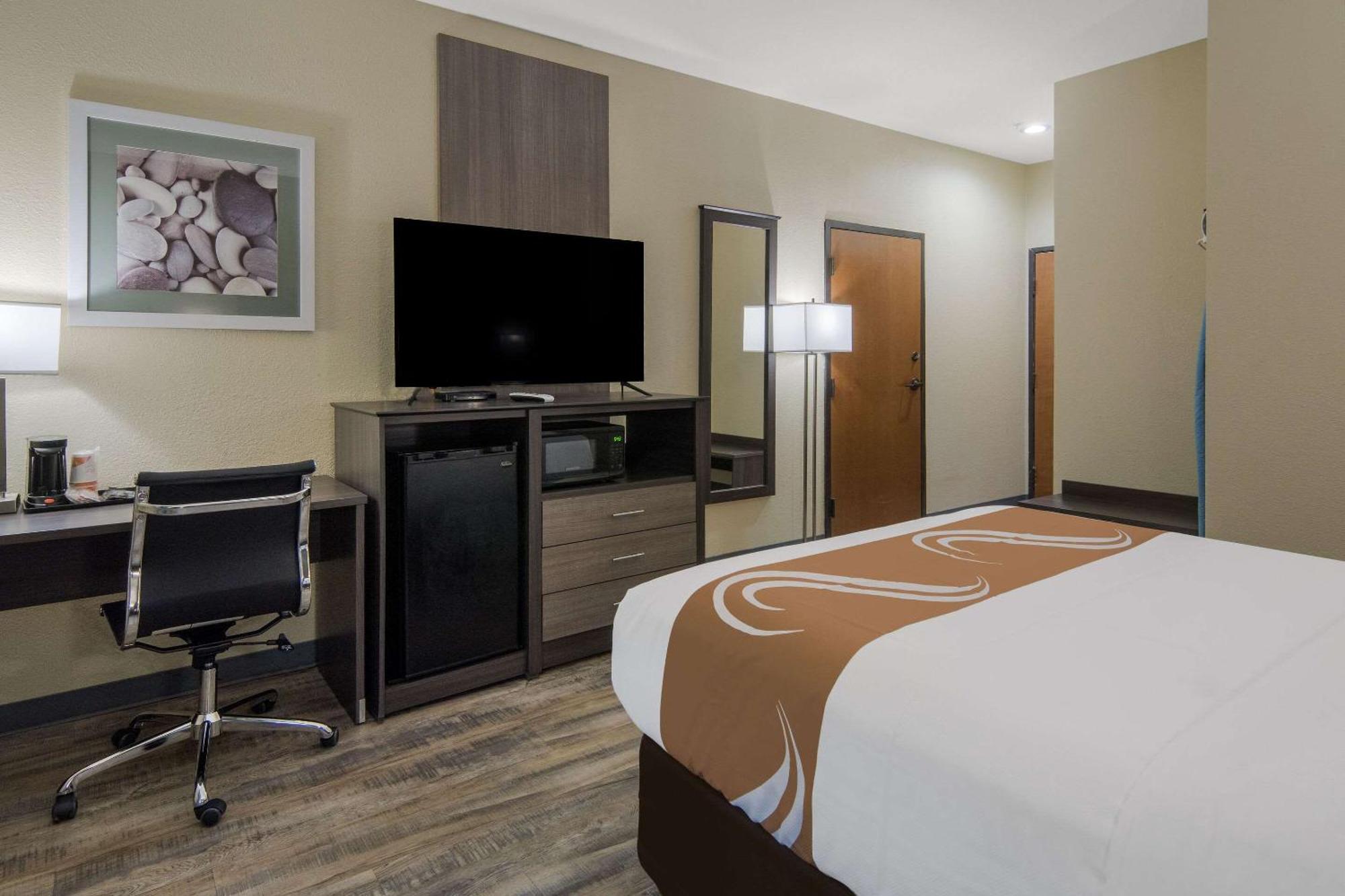 Quality Inn & Suites Roanoke - Fort Worth North Kültér fotó